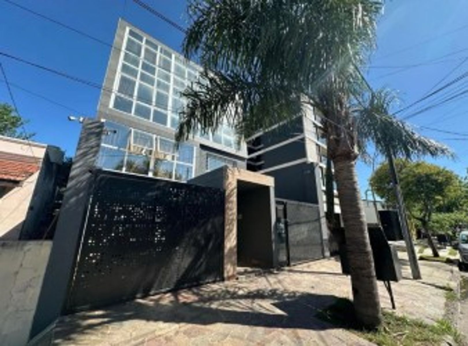 VENTA - DEPARTAMENTO MONOAMBIENTE CON PATIO MORON - 6