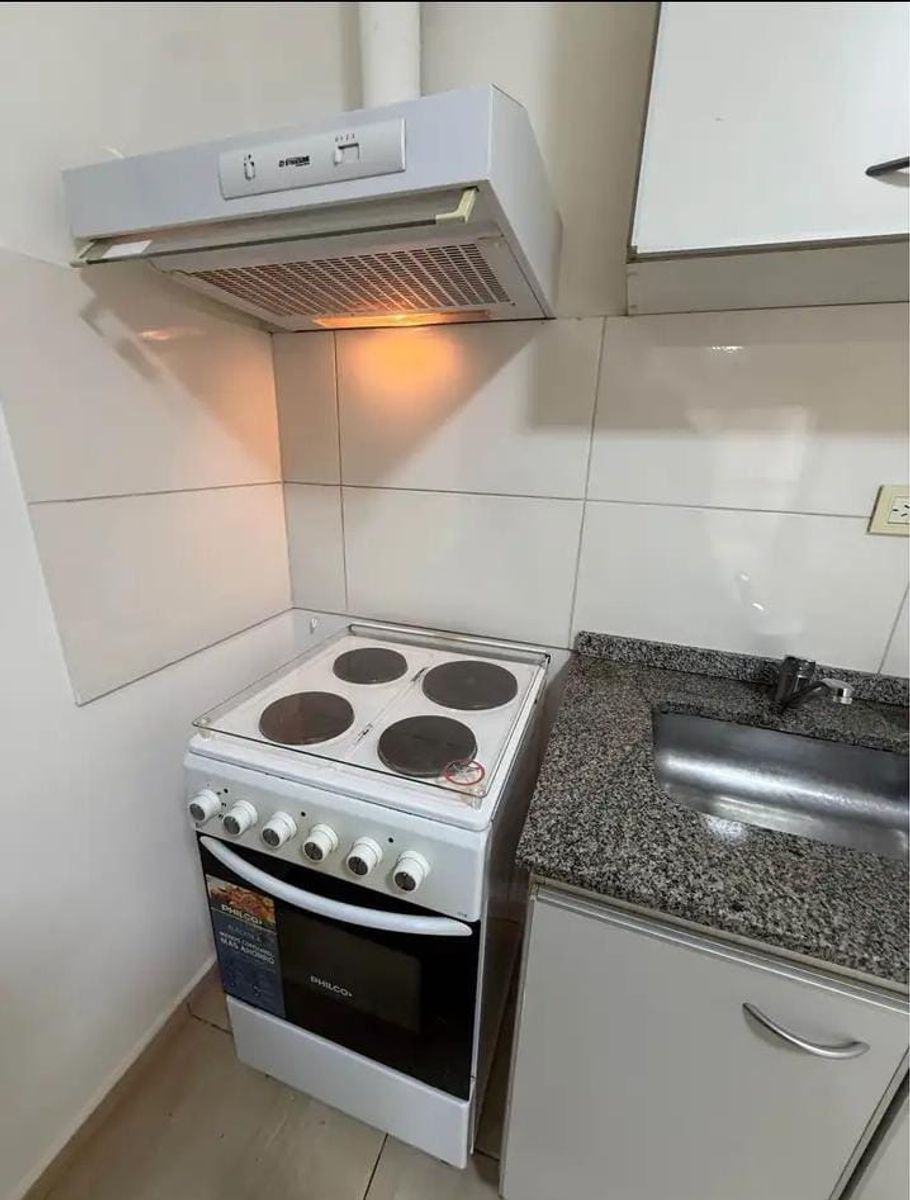 VENTA - DEPARTAMENTO MONOAMBIENTE CON PATIO MORON - 18