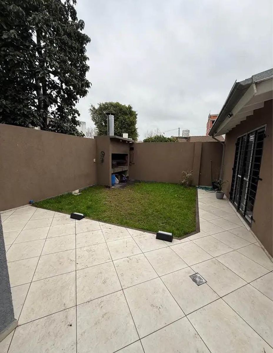 VENTA - DEPARTAMENTO MONOAMBIENTE CON PATIO MORON - 21