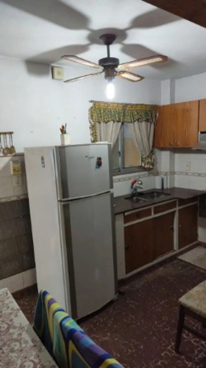 VENTA - CHALET 3 AMBIENTES CON COCHERA VILLA LUZURIAGA - 11