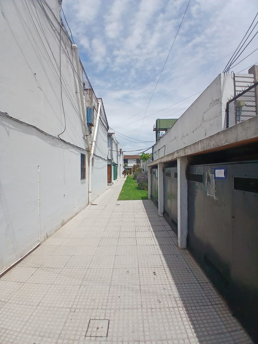 VENTA DUPLEX 2 AMBIENTES RAMOS MEJIA - 3