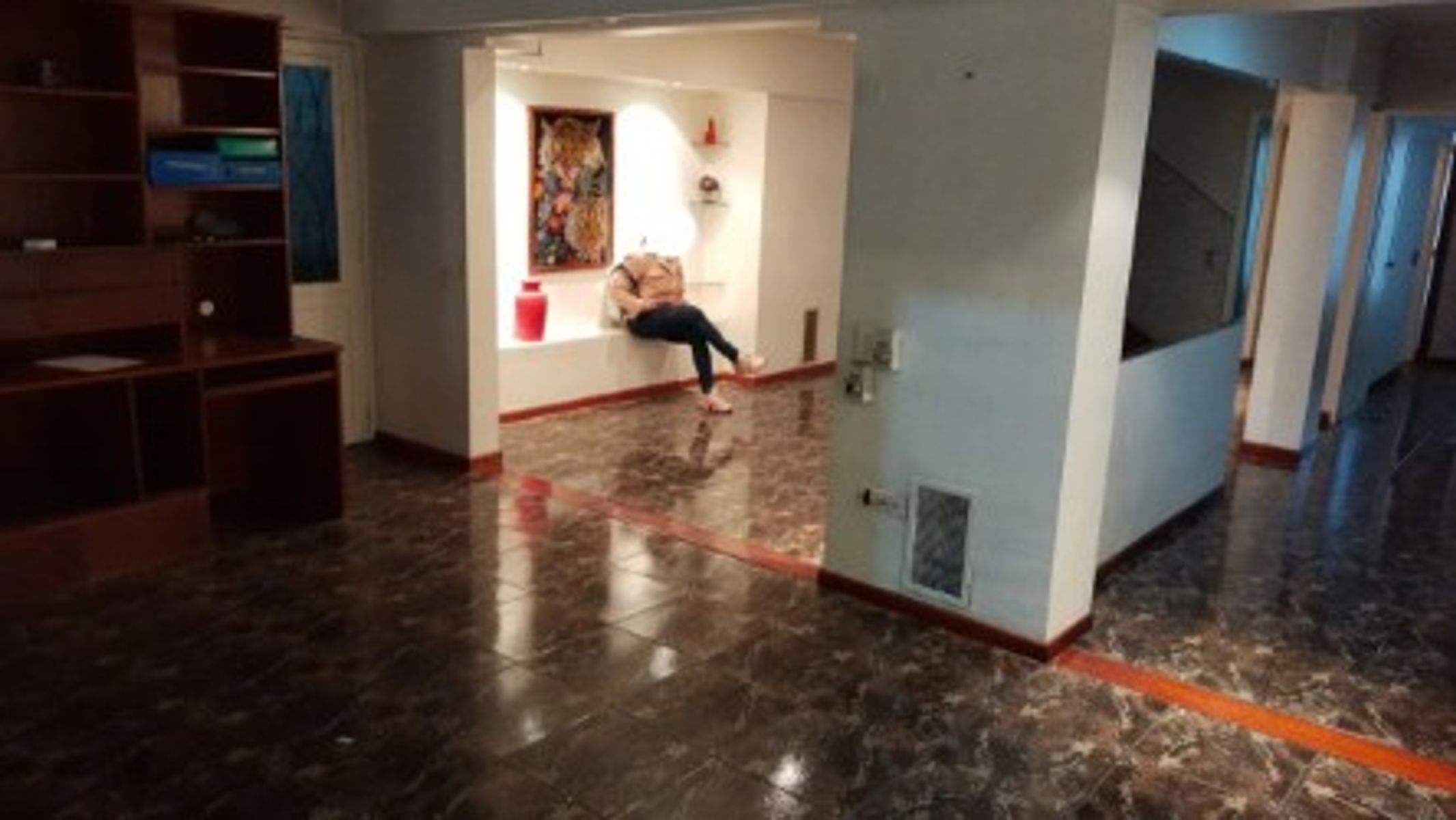 VENTA CASA 5 AMBIENTES CON COCHERA,QUINCHO Y PILETA MORON - 7