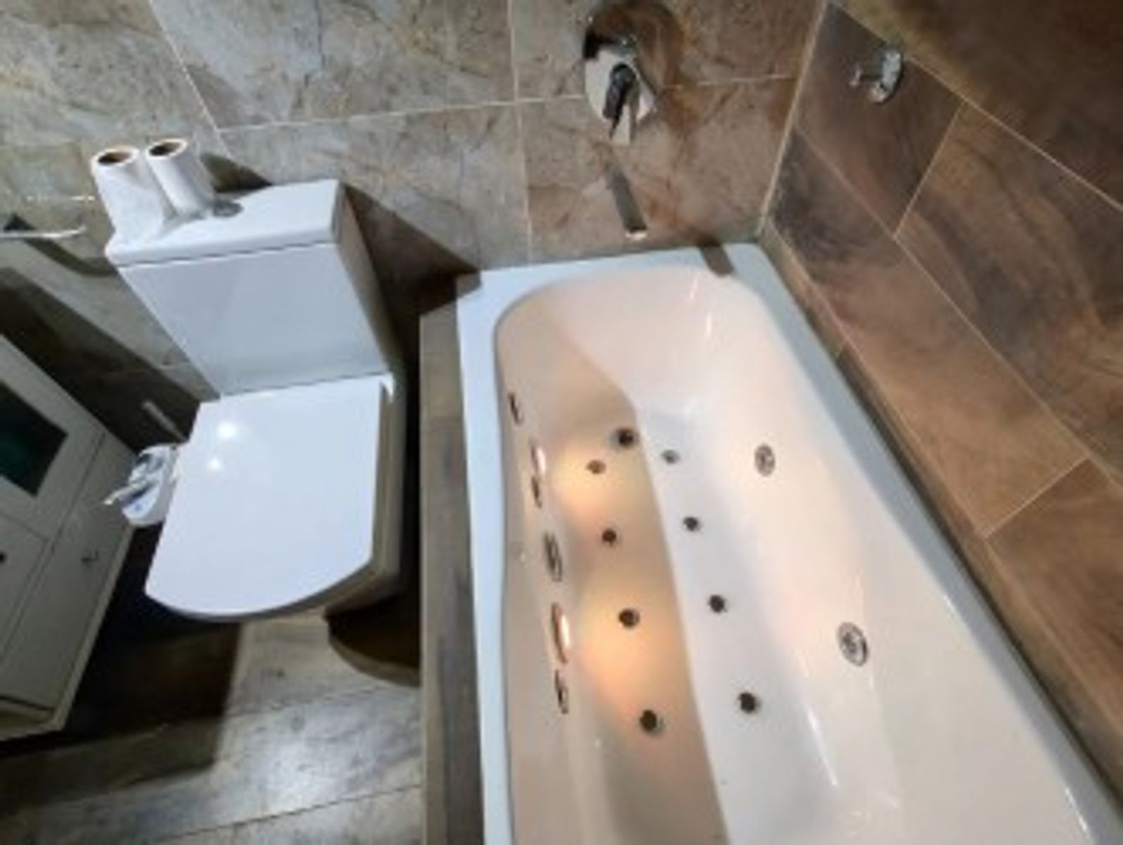 VENTA CASA 5 AMBIENTES CON COCHERA,QUINCHO Y PILETA MORON - 13