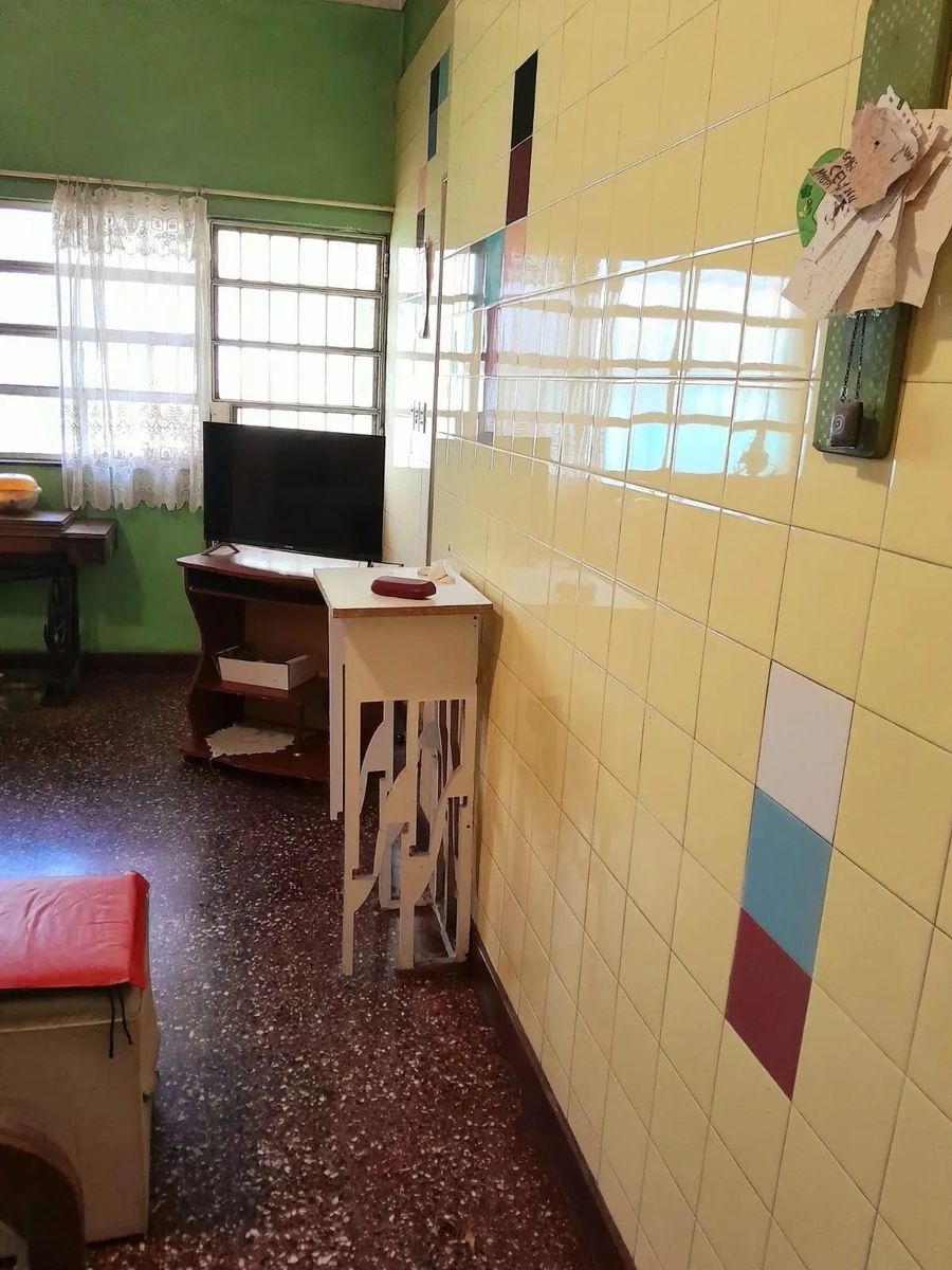 Venta Casa 6 Ambientes en Isidro Casanova - 9