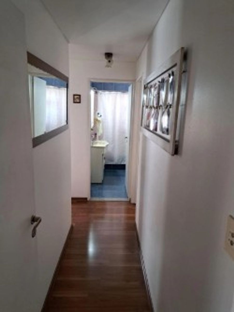 VENTA - DEPARTAMENTO 4 AMBIENTES CON BALCON Y COCHERA RAMOS MEJIA - 6