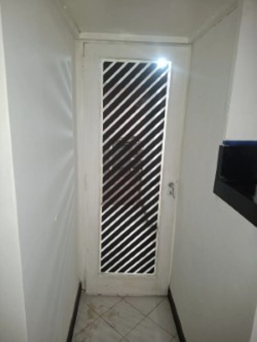 VENTA - DEPARTAMENTO 3 AMBIENTES REFRACCIONADO CON PATIO RAMOS MEJIA - 4