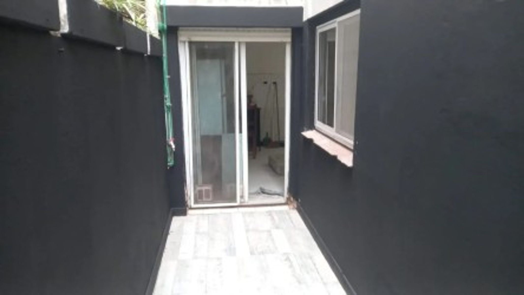 VENTA - DEPARTAMENTO 3 AMBIENTES REFRACCIONADO CON PATIO RAMOS MEJIA - 9