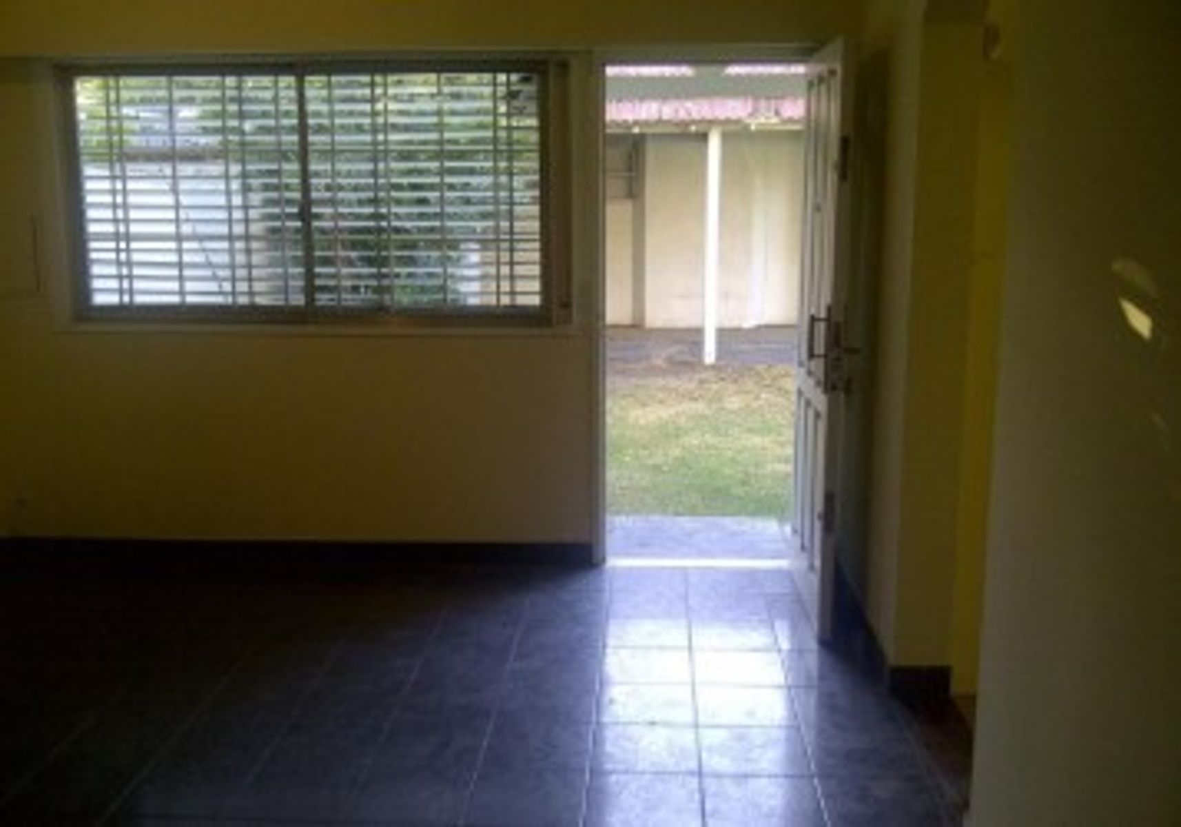 VENTA - CHALET 5 AMBIENTES CON COCHERA CASTELAR - 9