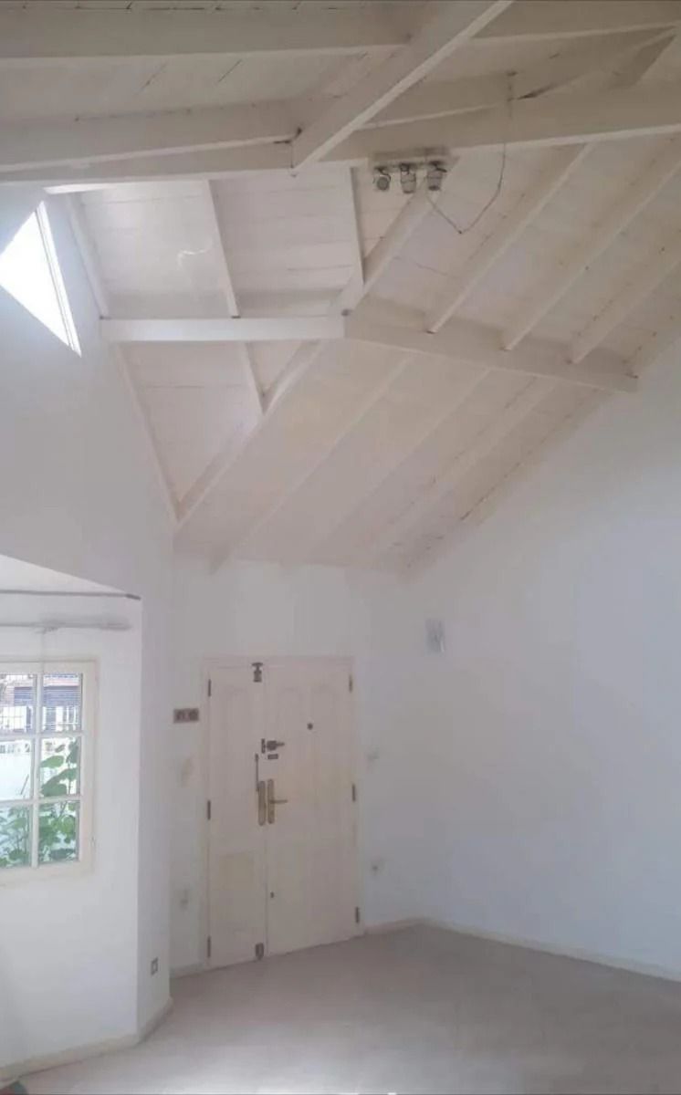 VENTA - CHALET 5 AMBIENTES CON COCHERA CASTELAR - 38