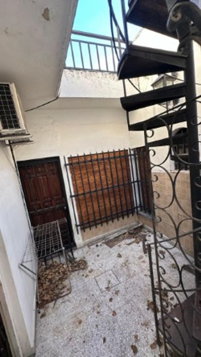 VENTA - CASA 4 AMBIENTES CON PATIO, TERRAZA Y COCHERA LA TABLADA - 4
