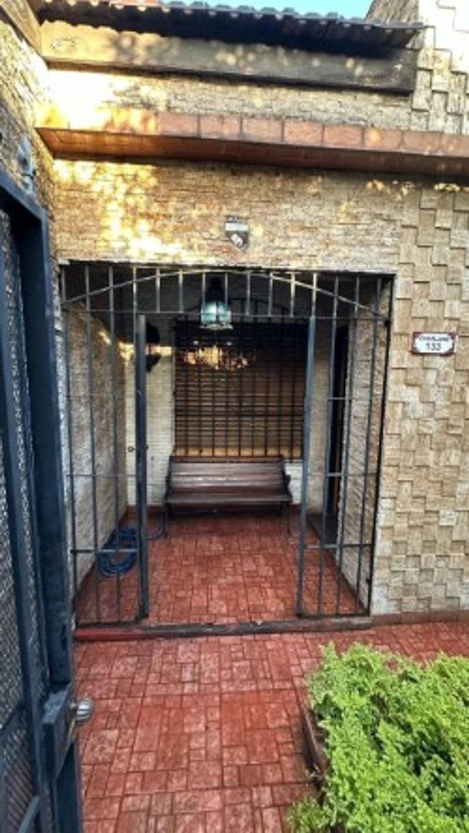 VENTA - CASA 4 AMBIENTES CON PATIO, TERRAZA Y COCHERA LA TABLADA - 6