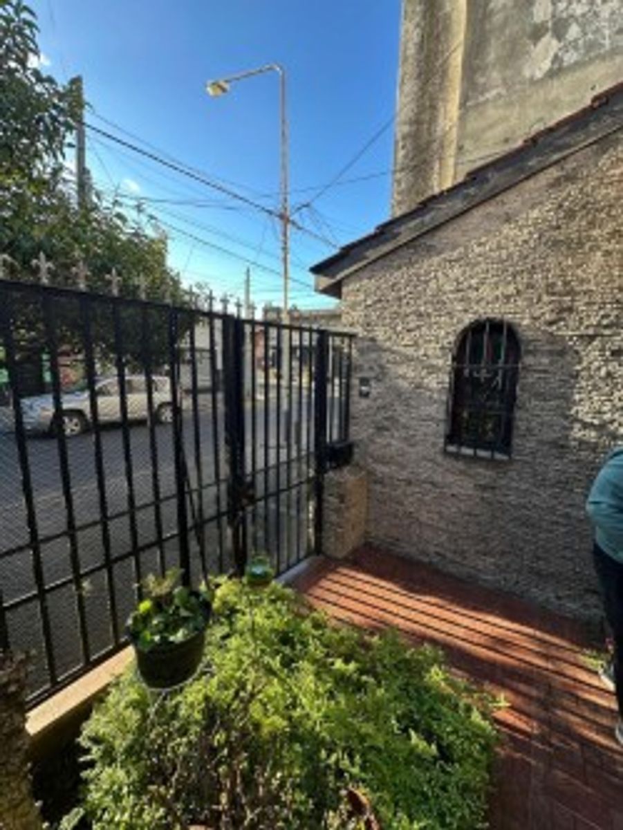 VENTA - CASA 4 AMBIENTES CON PATIO, TERRAZA Y COCHERA LA TABLADA - 18