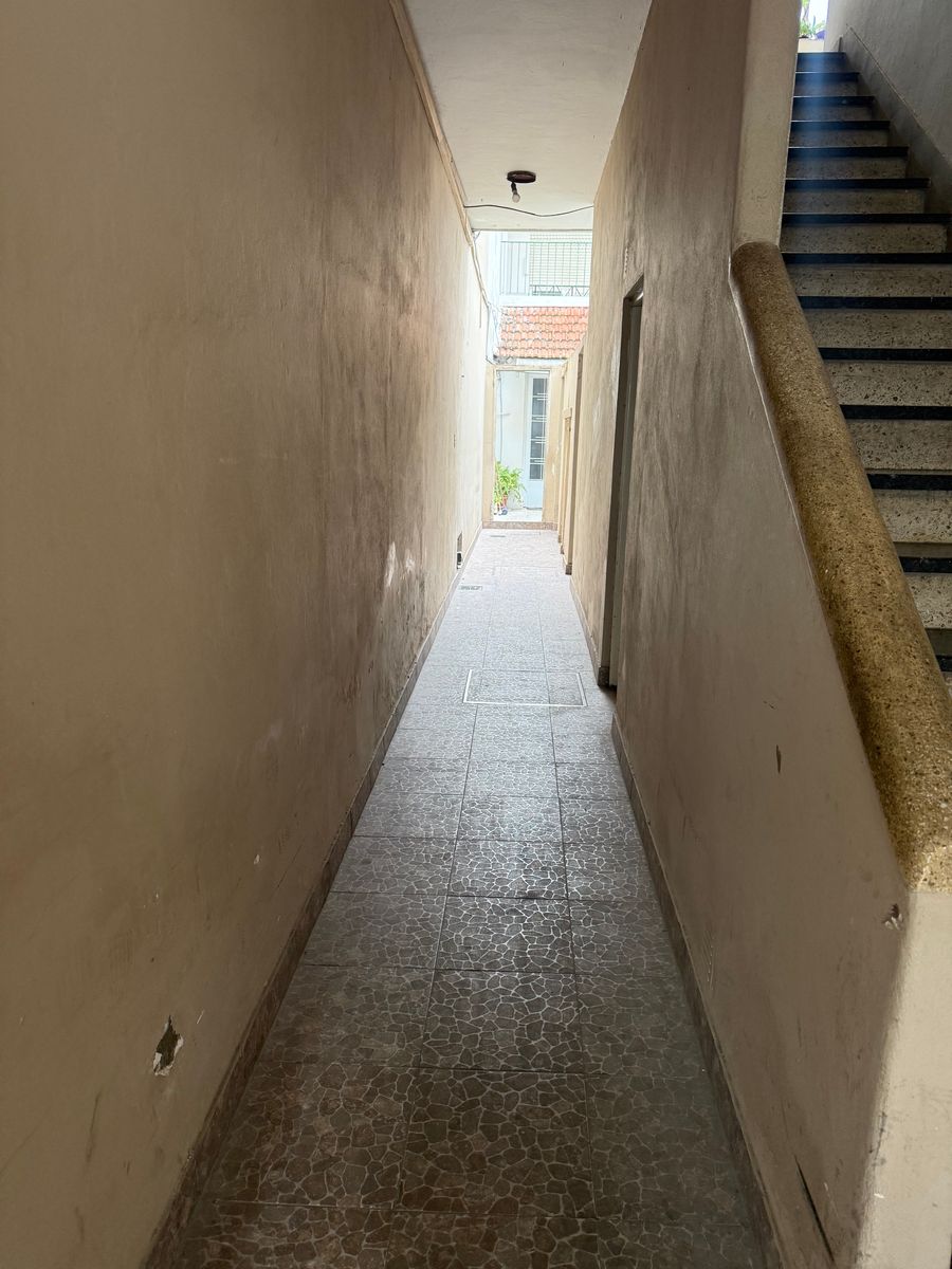 Venta Departamento 4 Ambientes Tipo PH Lomas del Mirador - 2