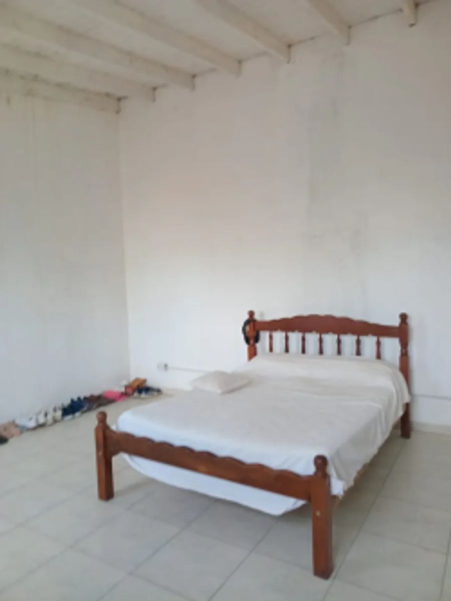 VENTA - GALPON CON OFICINAS PASO DEL REY - 3