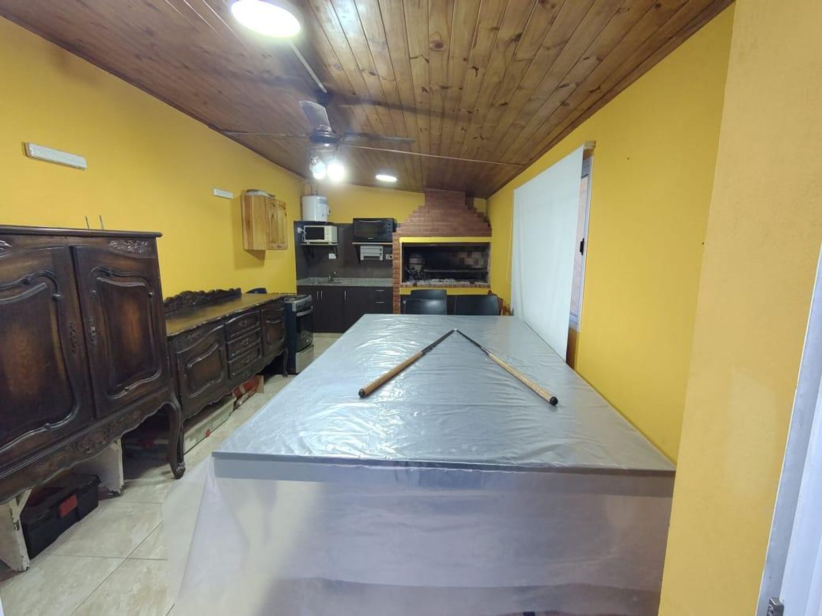 VENTA - CHALET 4 AMBIENTES CON DOS COCHERAS LOMAS DEL MIRADOR - 19