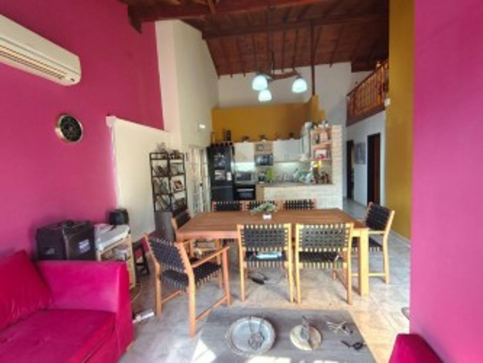 VENTA - CHALET 4 AMBIENTES CON DOS COCHERAS LOMAS DEL MIRADOR - 25