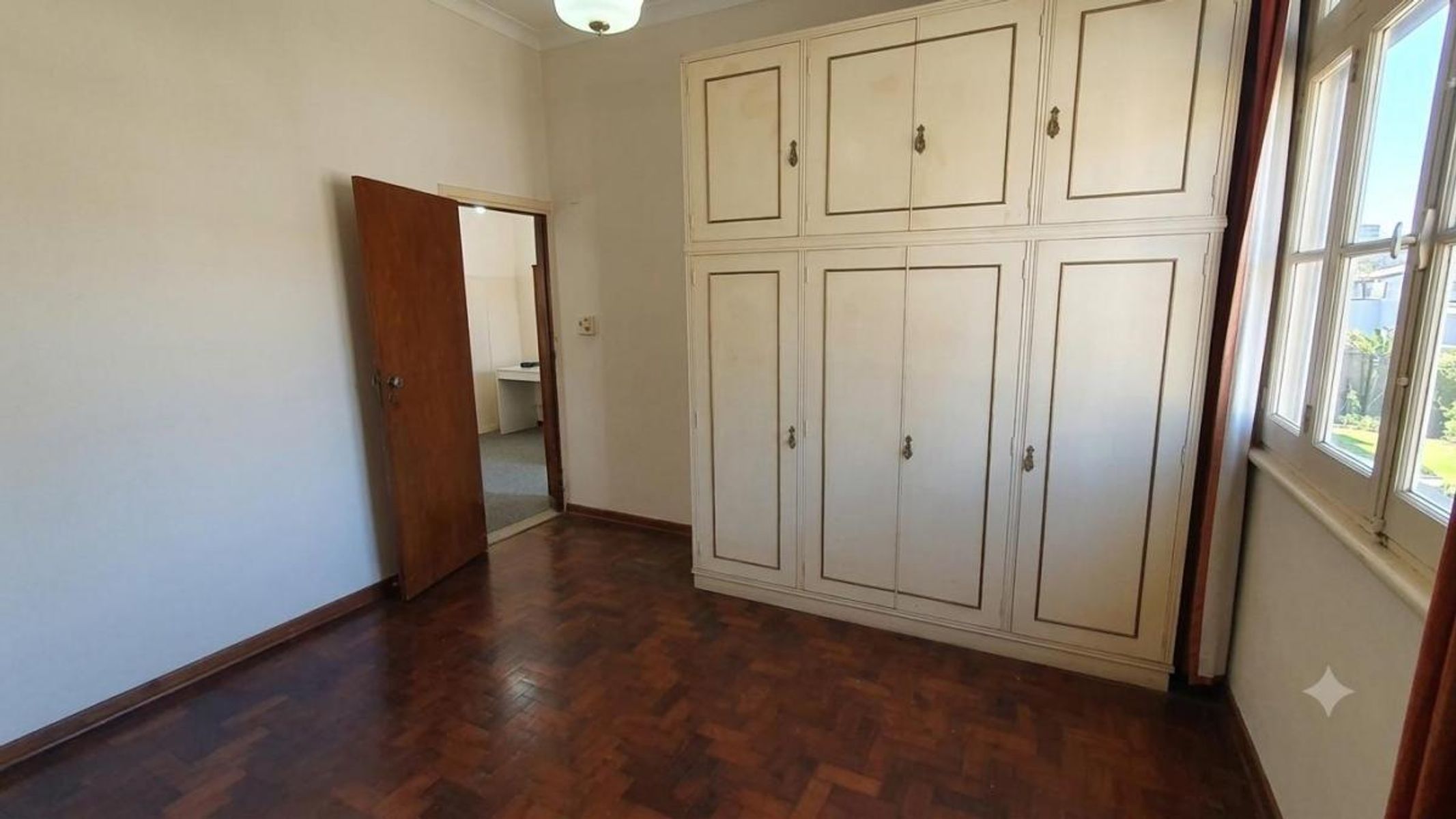 VENTA -CASA 4 AMBIENTES CON JARDIN, TERRAZA Y COCHERA CIUDADELA - 9