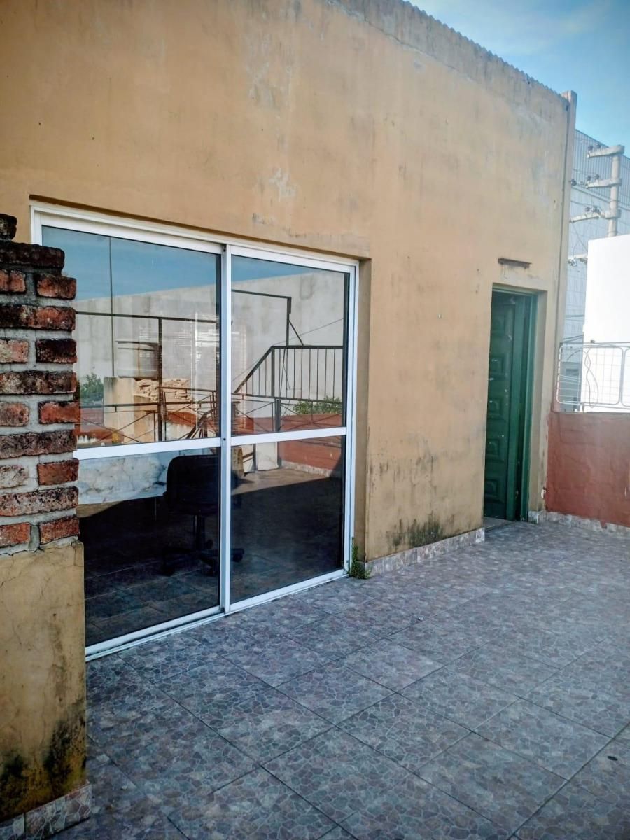 VENTA - PH 4 AMBIENTES CON PATIO CASTELAR - 6
