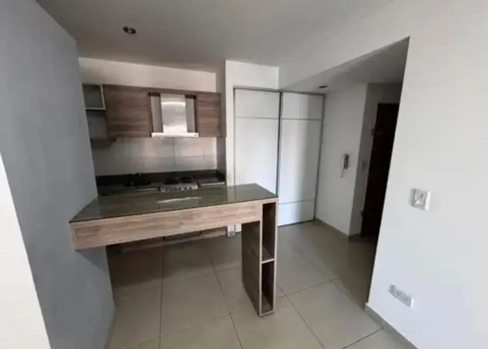 ALQUILER - DEPARTAMENTO MONOAMBIENTE CON BALCON MORON - 5