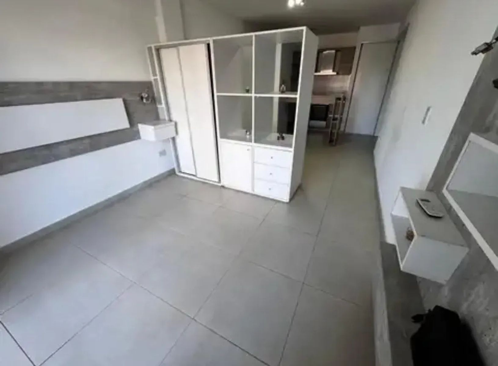 ALQUILER - DEPARTAMENTO MONOAMBIENTE CON BALCON MORON - 12