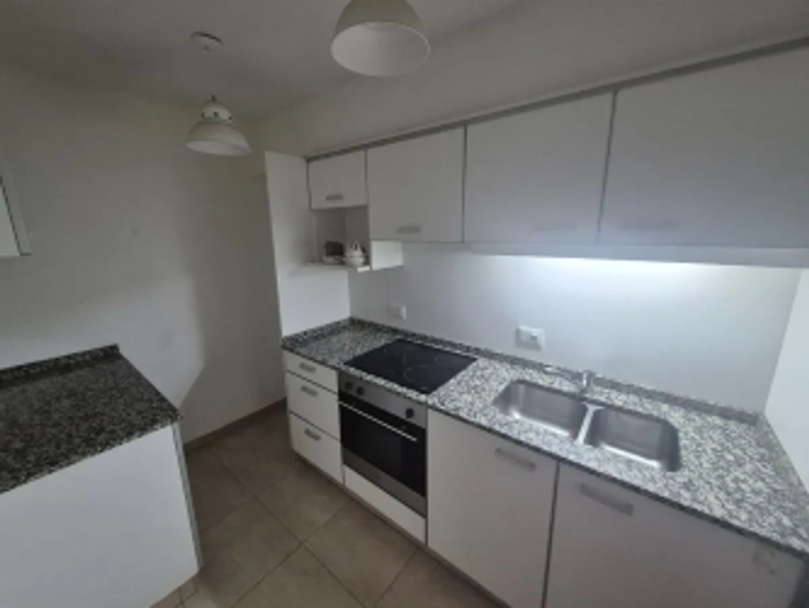 ALQUILER - DEPARTAMENTO 2 AMBIENTES SEMIPISO CON BALCON MORON - 5