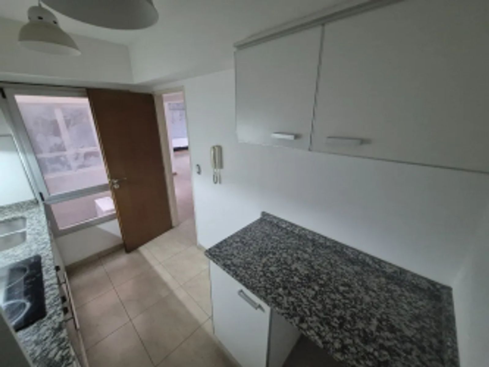ALQUILER - DEPARTAMENTO 2 AMBIENTES SEMIPISO CON BALCON MORON - 6
