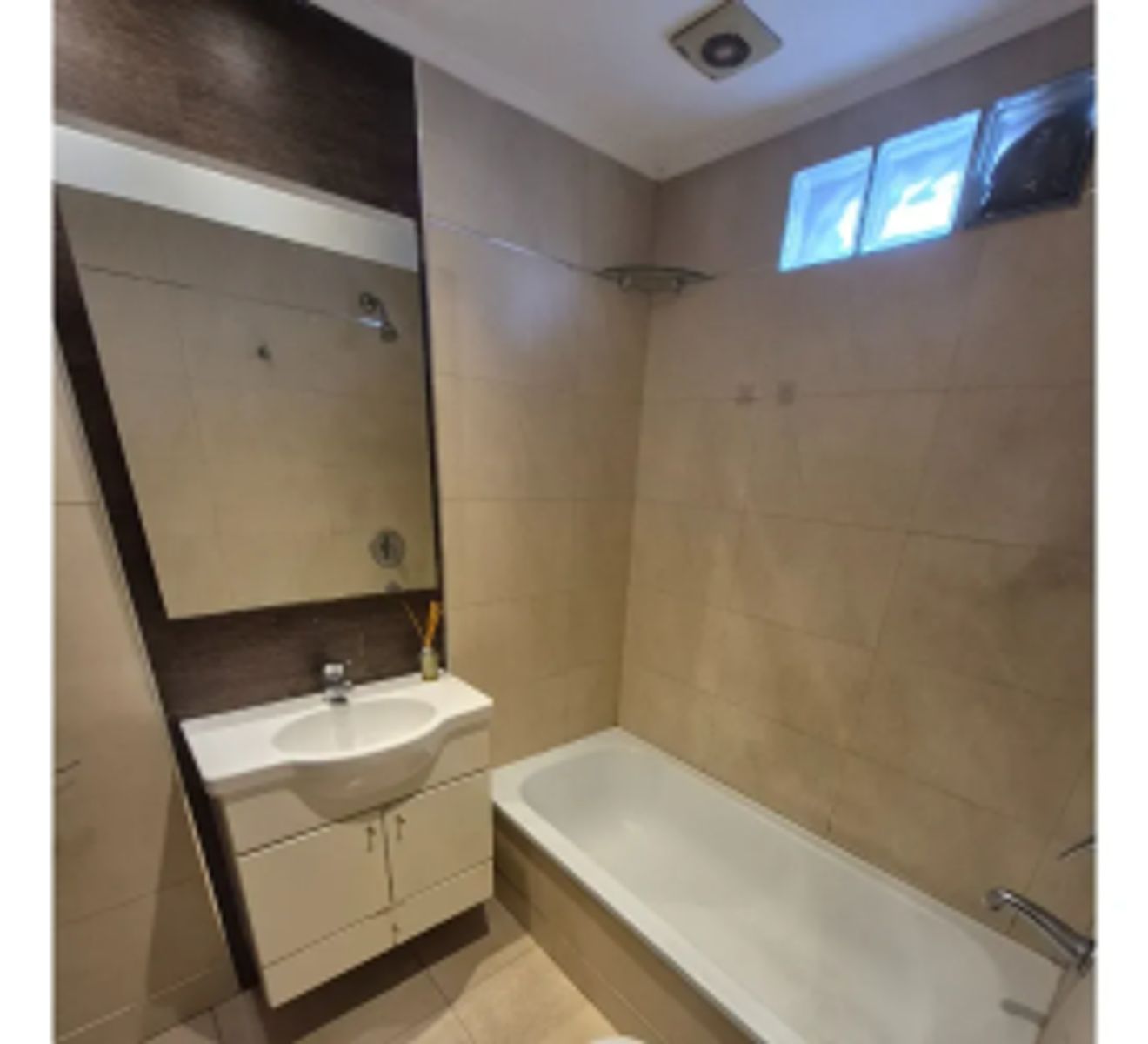 ALQUILER - DEPARTAMENTO 2 AMBIENTES SEMIPISO CON BALCON MORON - 9