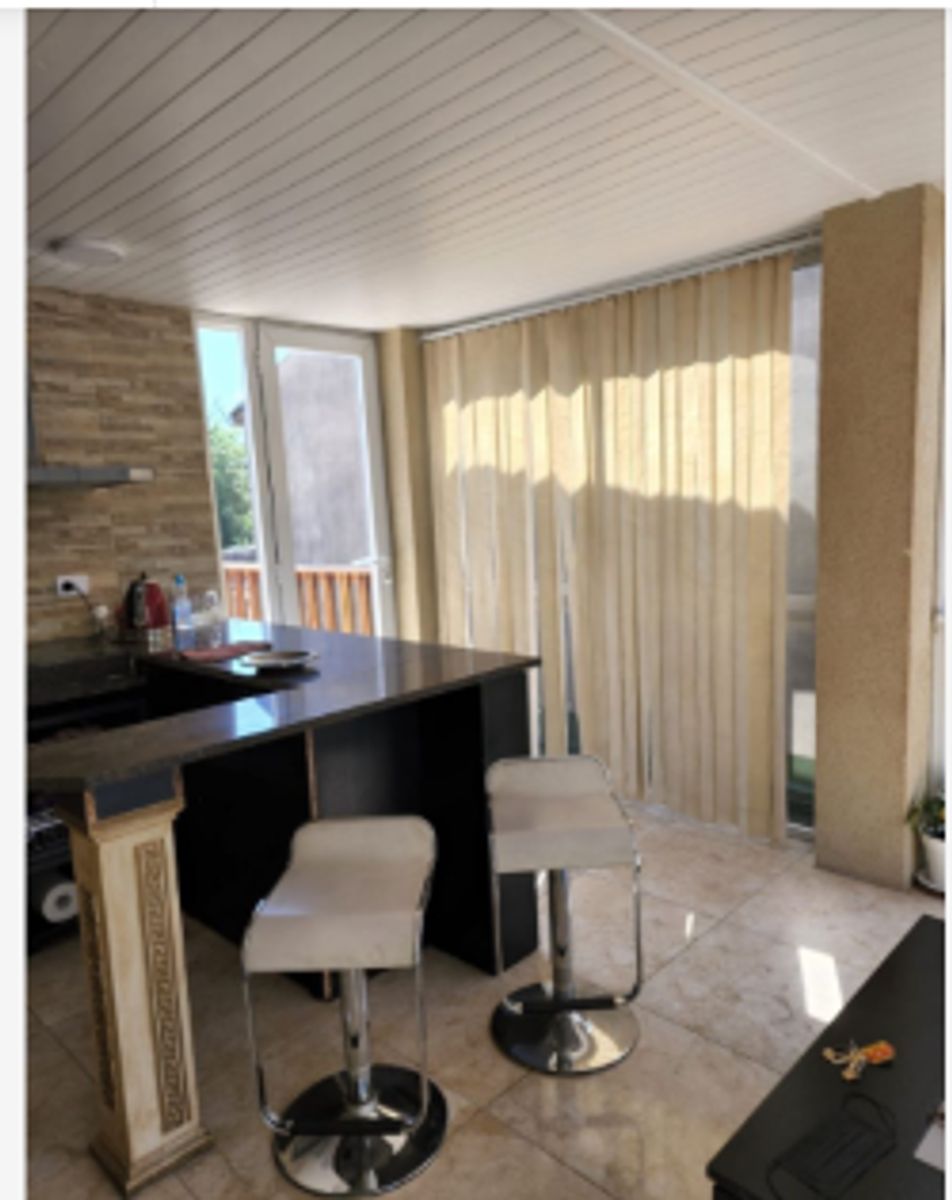 VENTA - CASA CON DOS DEPARTAMENTOS 3 AMBIENTES CASTELAR - 15