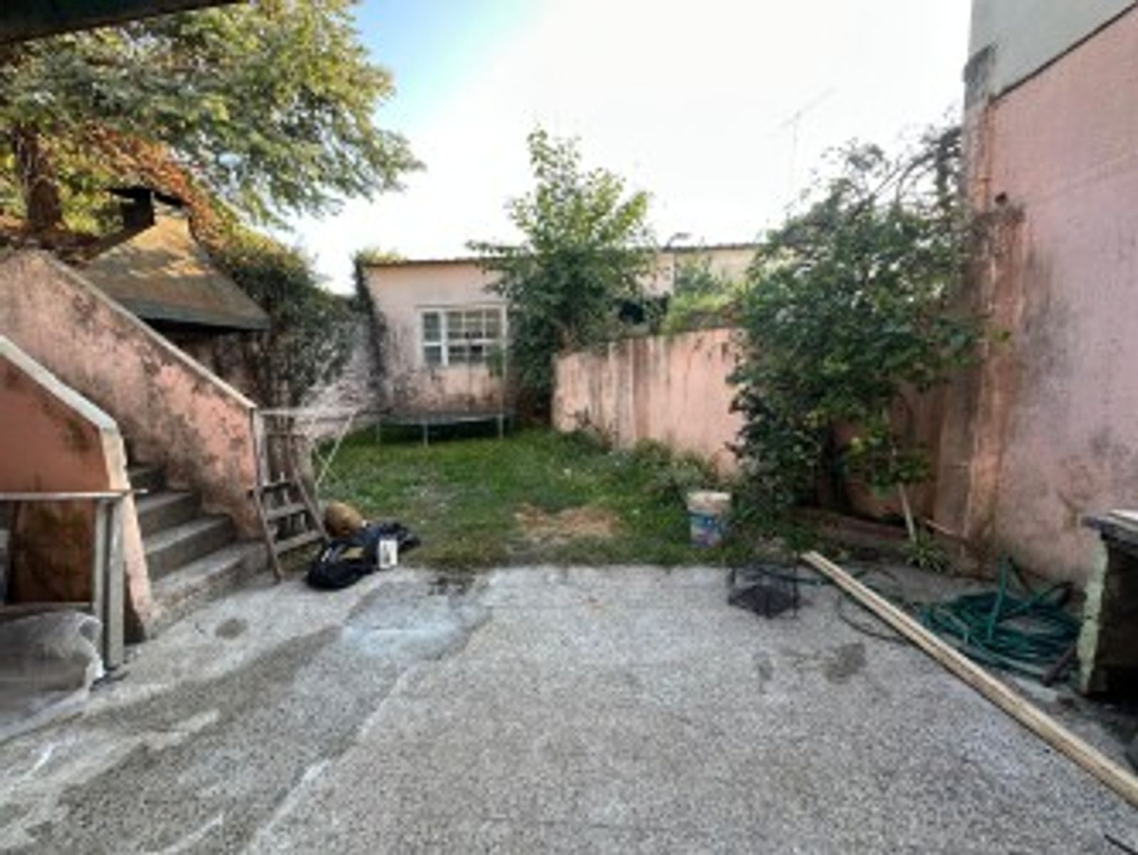 VENTA - CASA 7 AMBIENTES CON PATIO,TERRAZA Y COCHERA CASEROS - 5
