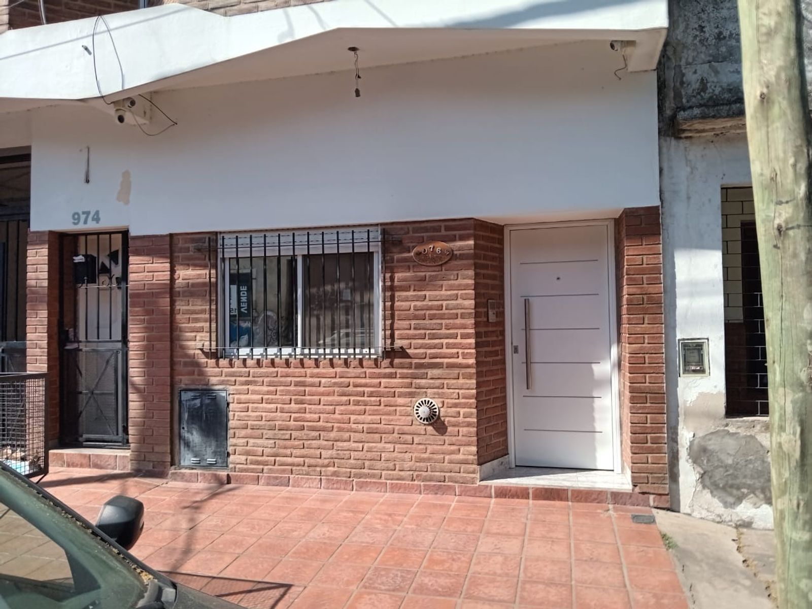 Venta Ramos Mejia Triplex al frente 4 ambientes con garage y terraza - 3
