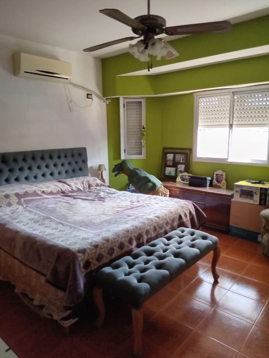 Venta Ramos Mejia Triplex al frente 4 ambientes con garage y terraza - 15