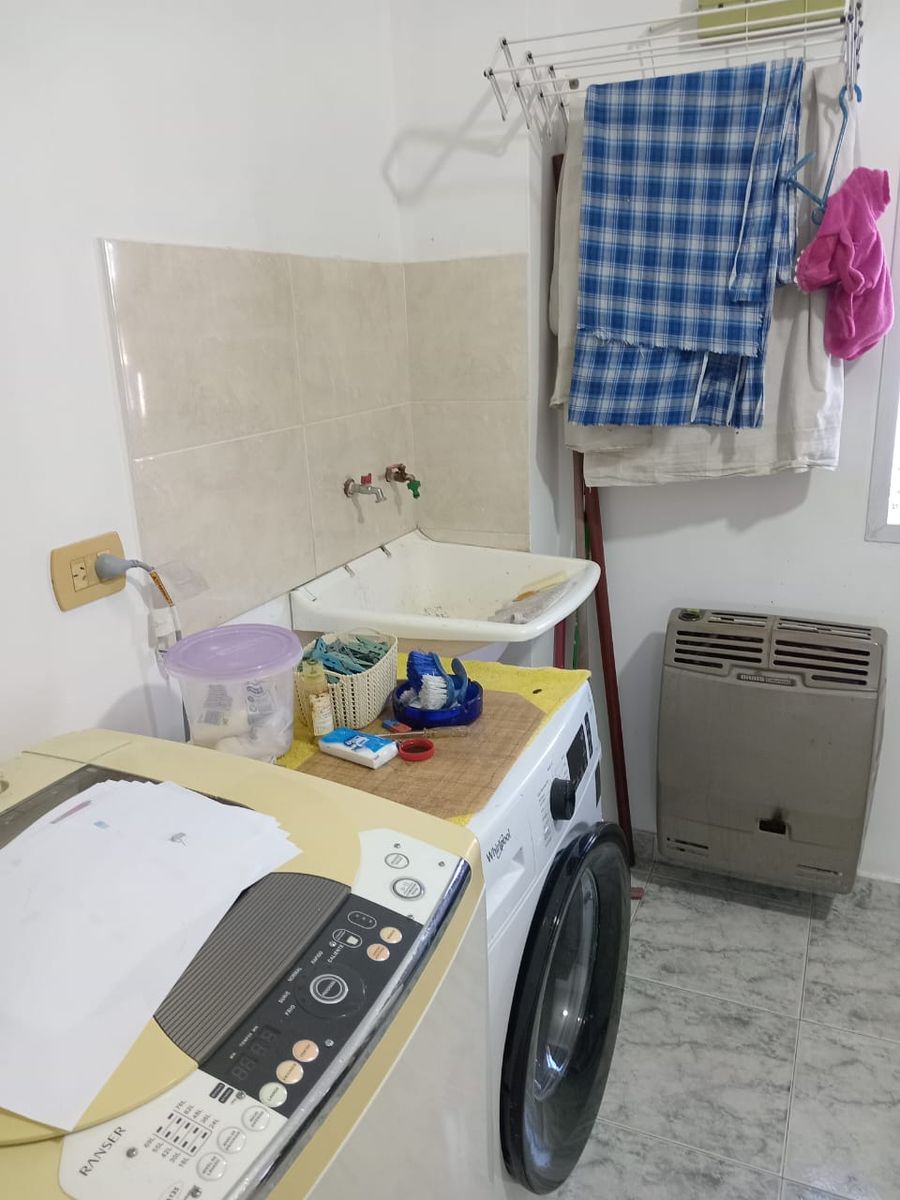 Venta Ramos Mejia Triplex al frente 4 ambientes con garage y terraza - 26