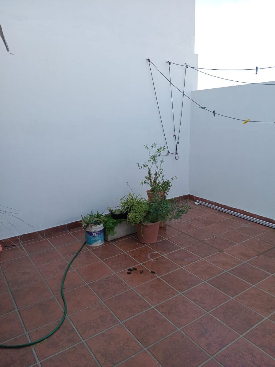 Venta Ramos Mejia Triplex al frente 4 ambientes con garage y terraza - 27