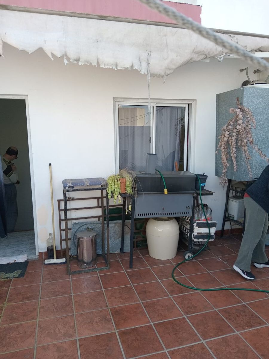 Venta Ramos Mejia Triplex al frente 4 ambientes con garage y terraza - 28