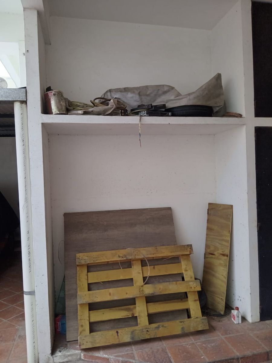 Venta Ramos Mejia Triplex al frente 4 ambientes con garage y terraza - 31