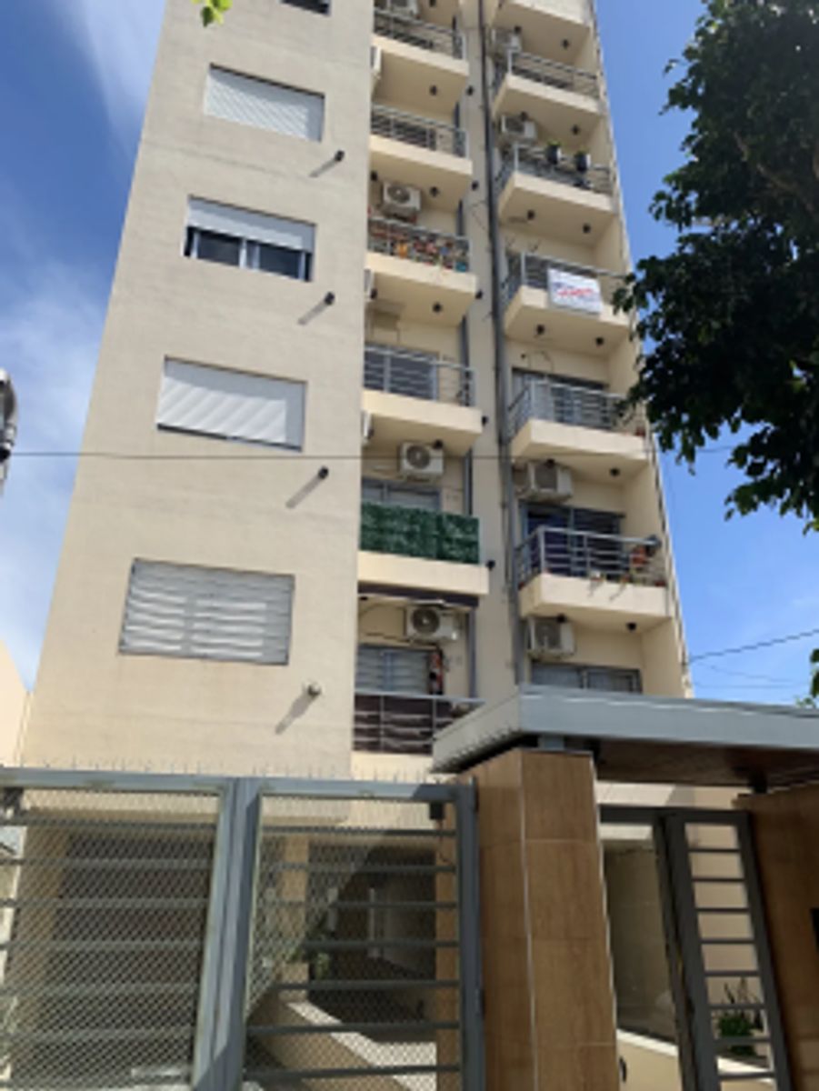 VENTA - DEPARTAMENTO MONOAMBIENTE CON PATIO Y TERRAZA MORON — foto 4