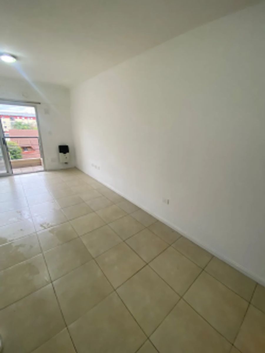 VENTA - DEPARTAMENTO MONOAMBIENTE CON PATIO Y TERRAZA MORON — foto 11
