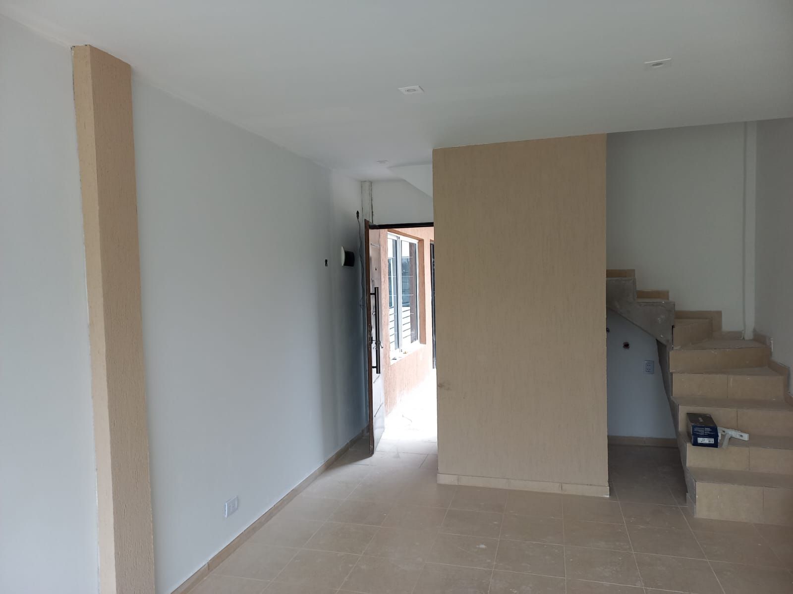 ALQUILER - DUPLEX 2 AMBIENTES CON BALCON Y TERRAZA CASTELAR — foto 5