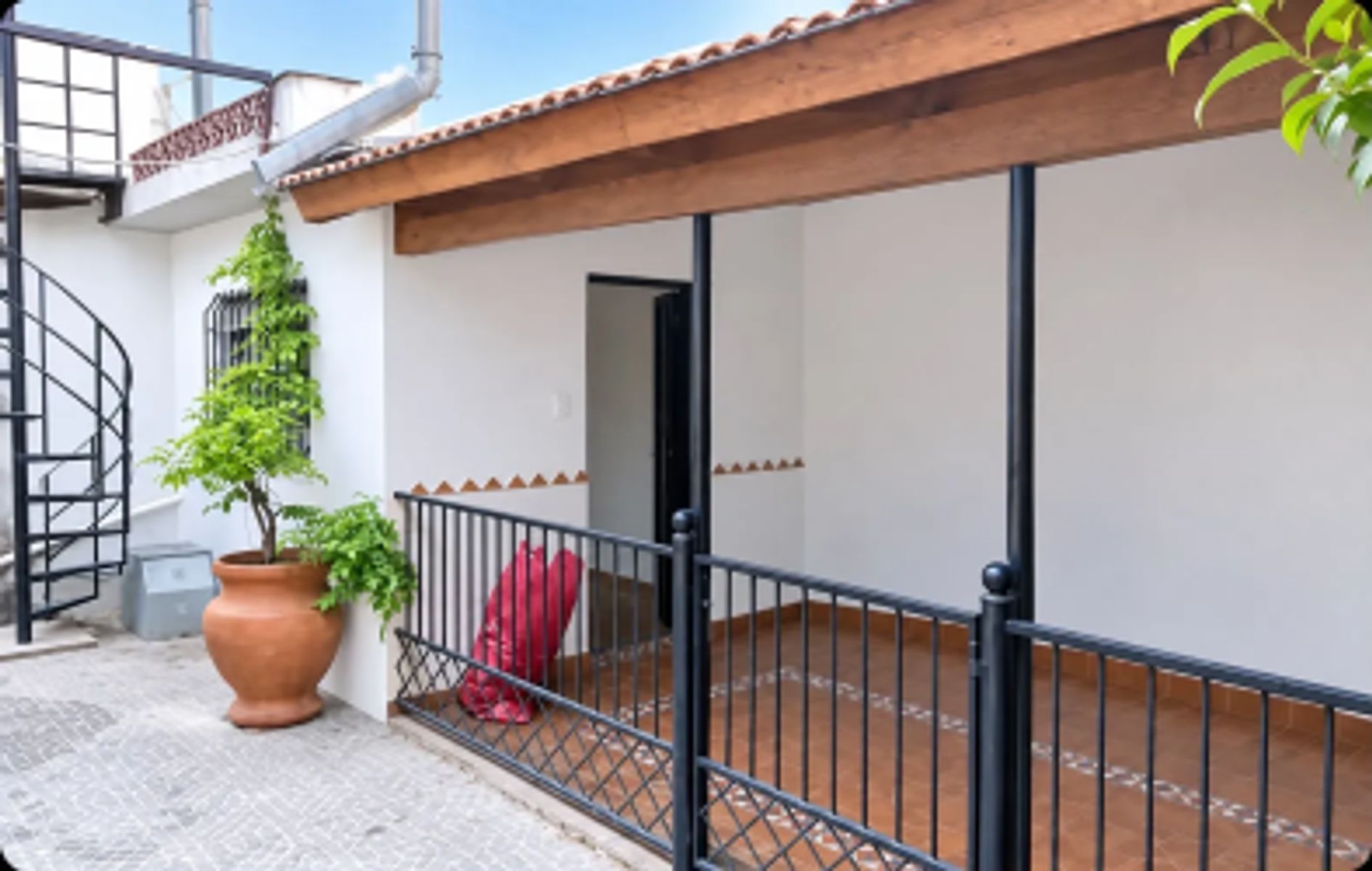 Alquiler - Chalet 3 Ambientes Con Jardin Y Cochera Ituzaingo — foto 9