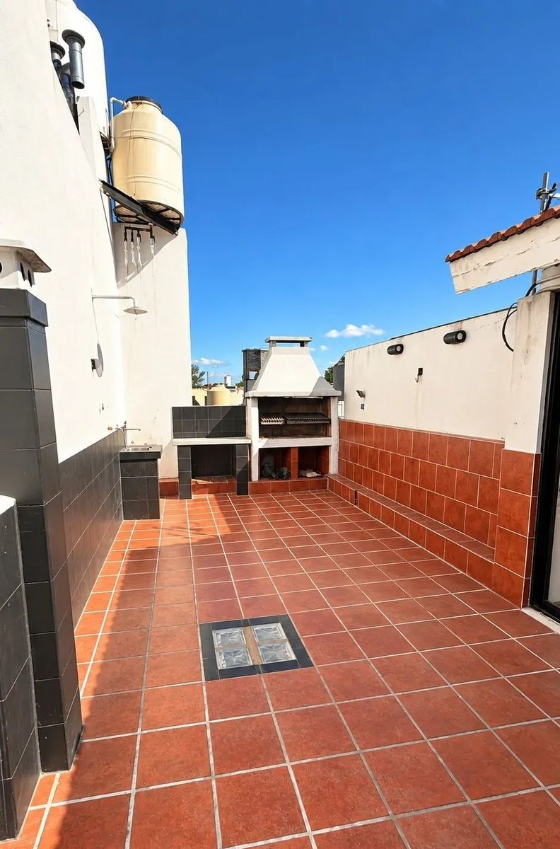 ALQUILER - CASA 4 AMBIENTES CON COCHERA RAMOS MEJIA — foto 4