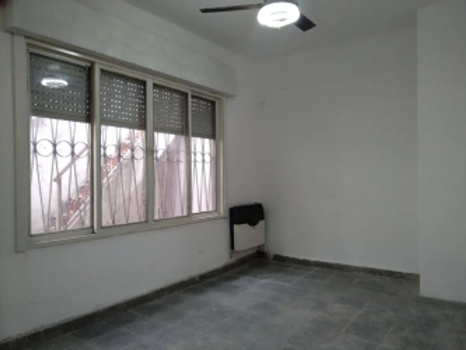 Venta - PH 4 Ambientes Con Cochera Moron - 11