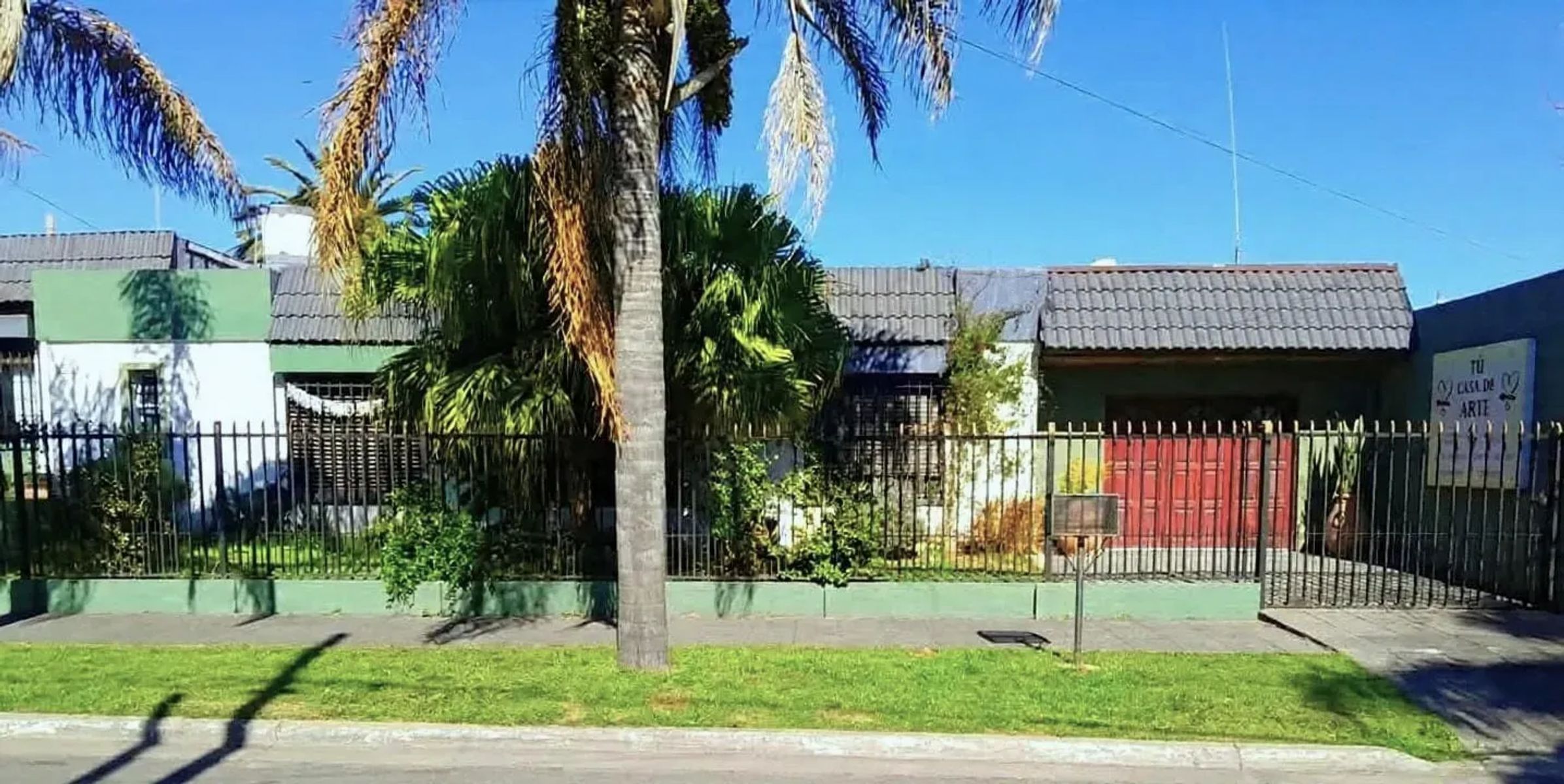 Venta - Casa 6 Ambientes Con Plieta Quincho y Cochera Ituzaingo - 1