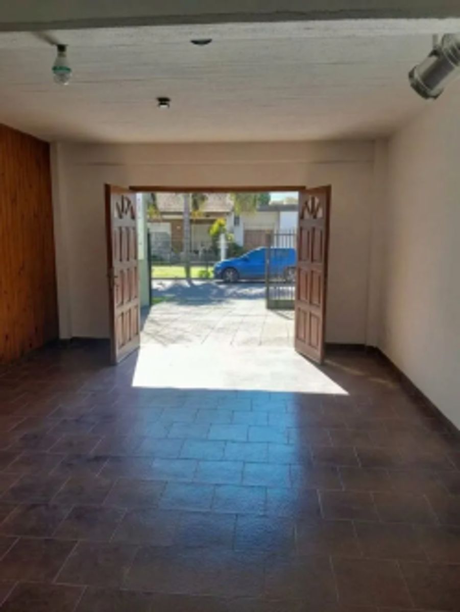 Venta - Casa 6 Ambientes Con Plieta Quincho y Cochera Ituzaingo - 14