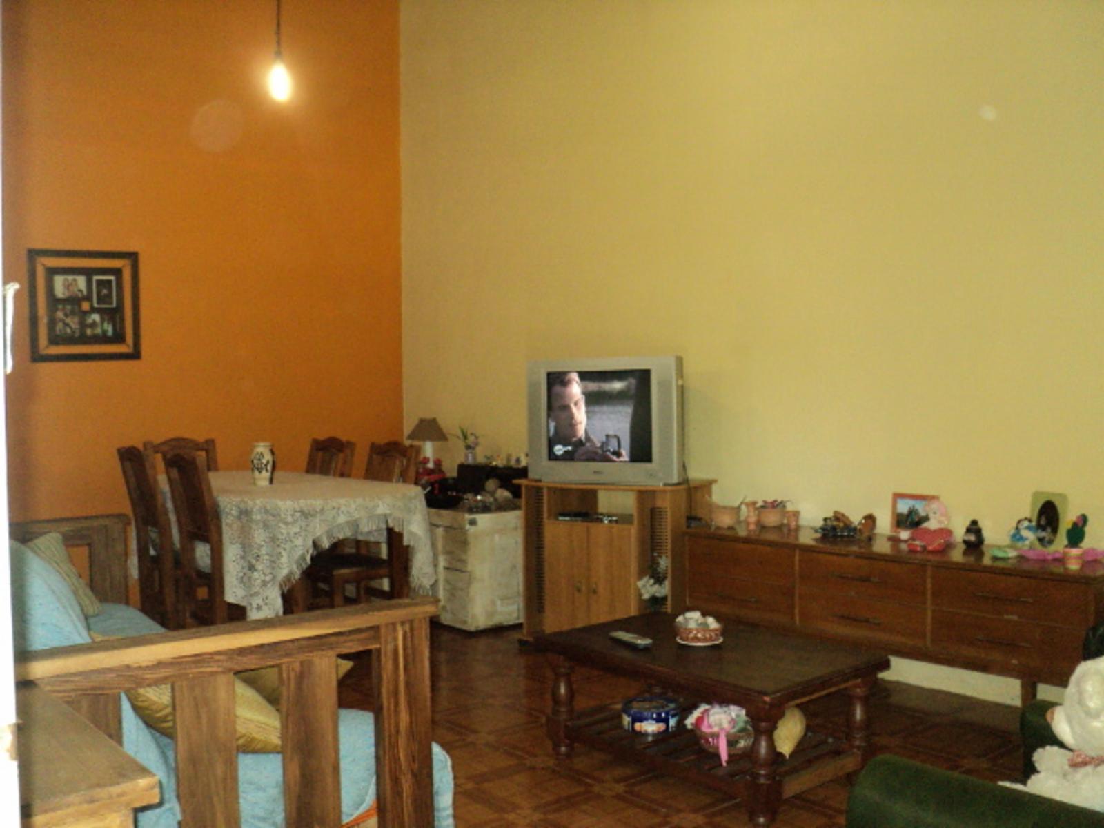Hermosa Casa en Barrio Zapiola, con cercanía a Acceso Oeste — foto 13