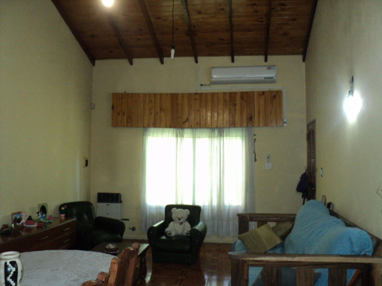 Hermosa Casa en Barrio Zapiola, con cercanía a Acceso Oeste — foto 15