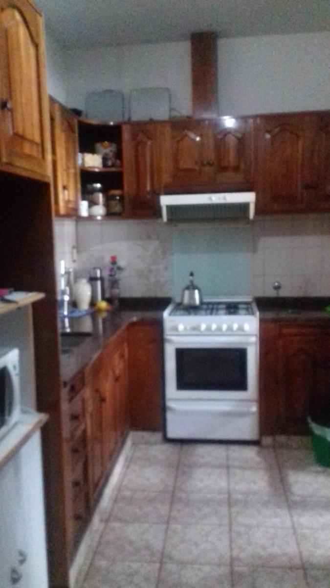 Casa con local en Moreno Sur a 400 mts de la estación — foto 8