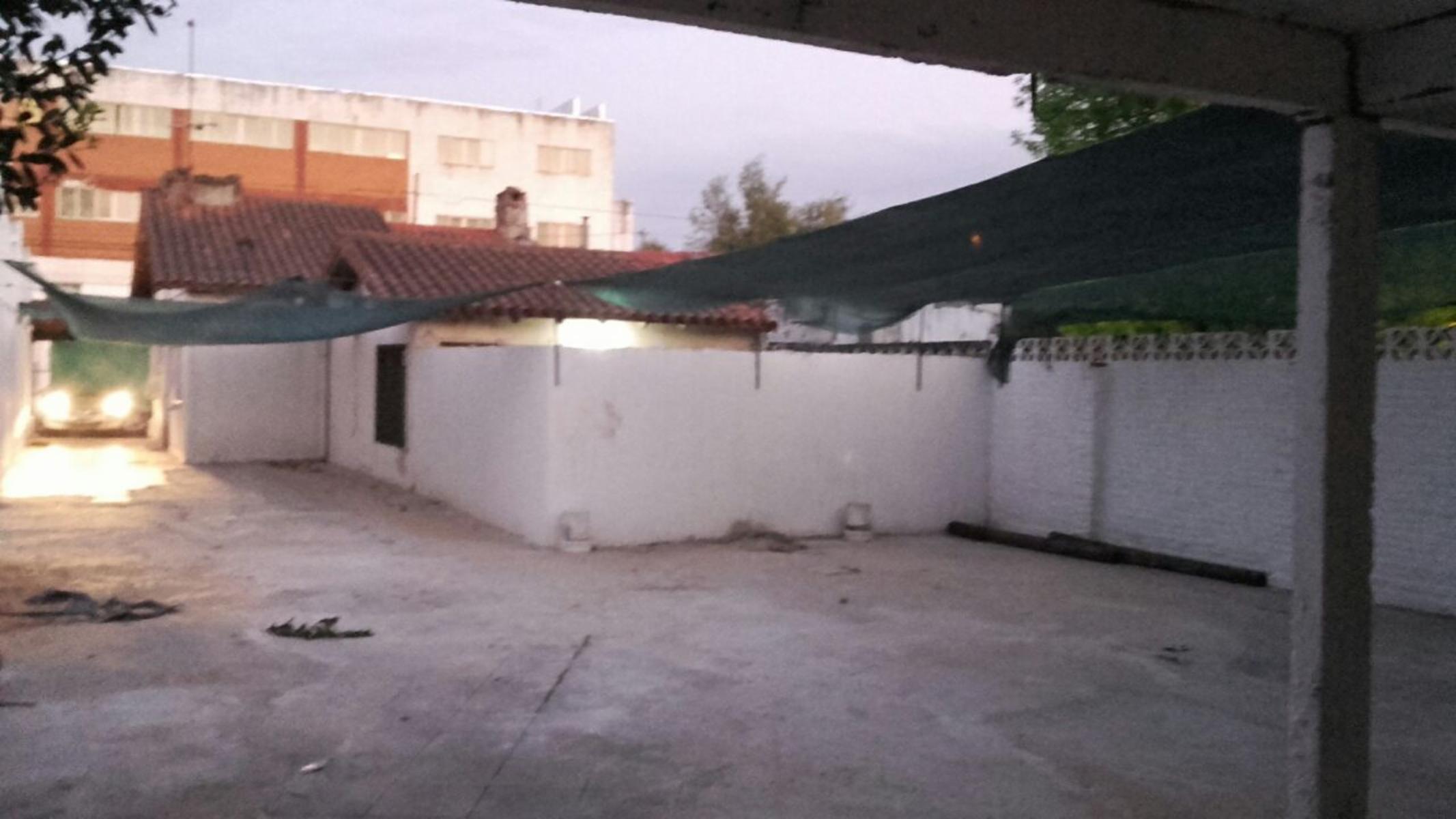 Cocheras en Alquiler Paso del Rey Centro, Frente club Social - 7