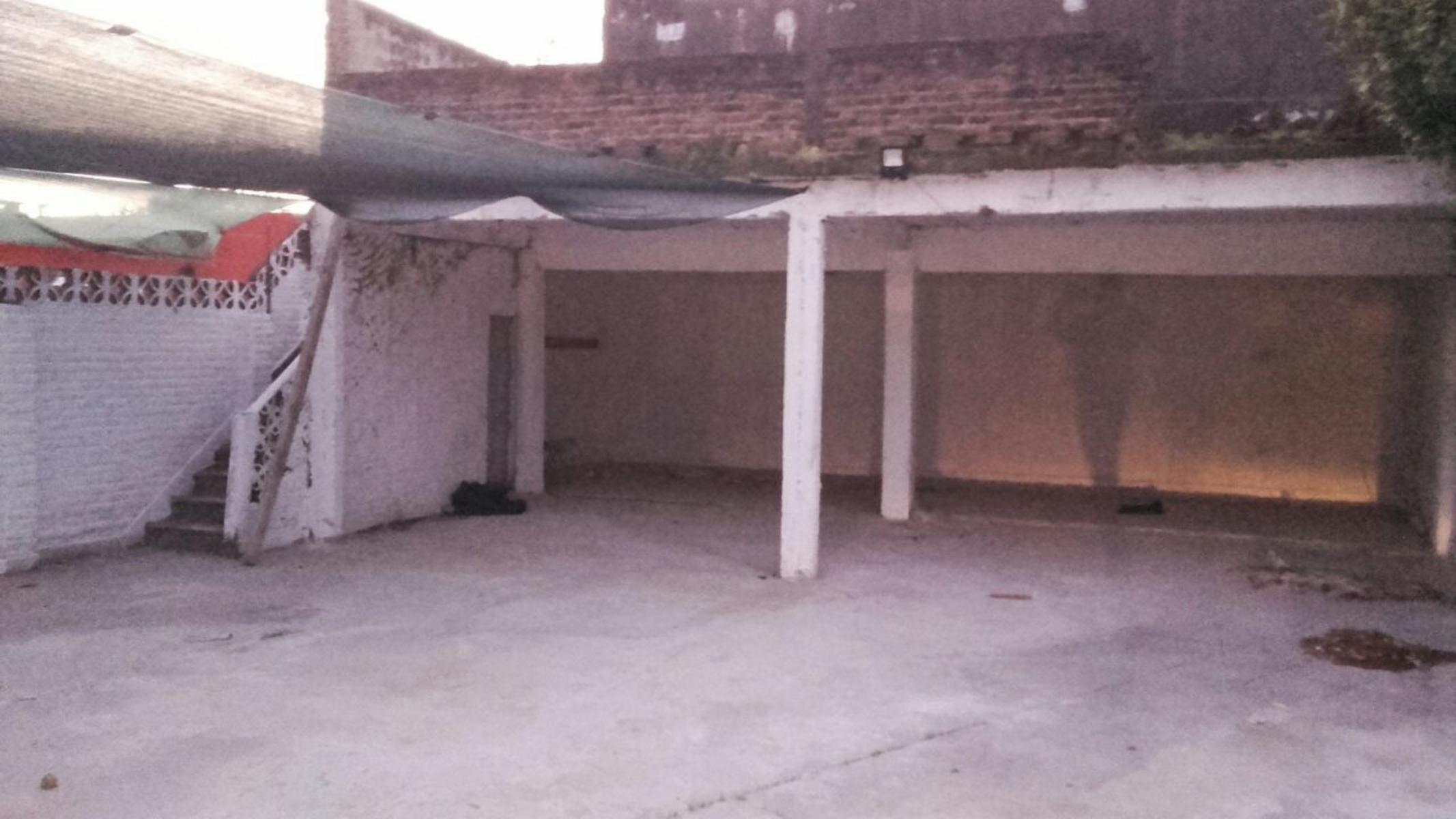 Cocheras en Alquiler Paso del Rey Centro, Frente club Social - 9