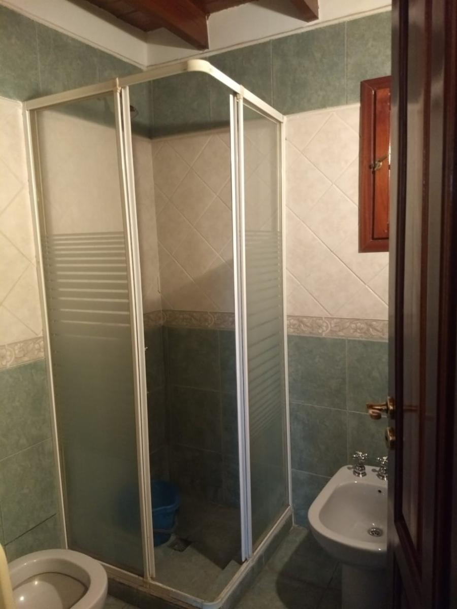 Hermosa casa con 5 dormitorios en Moreno Sur. — foto 5