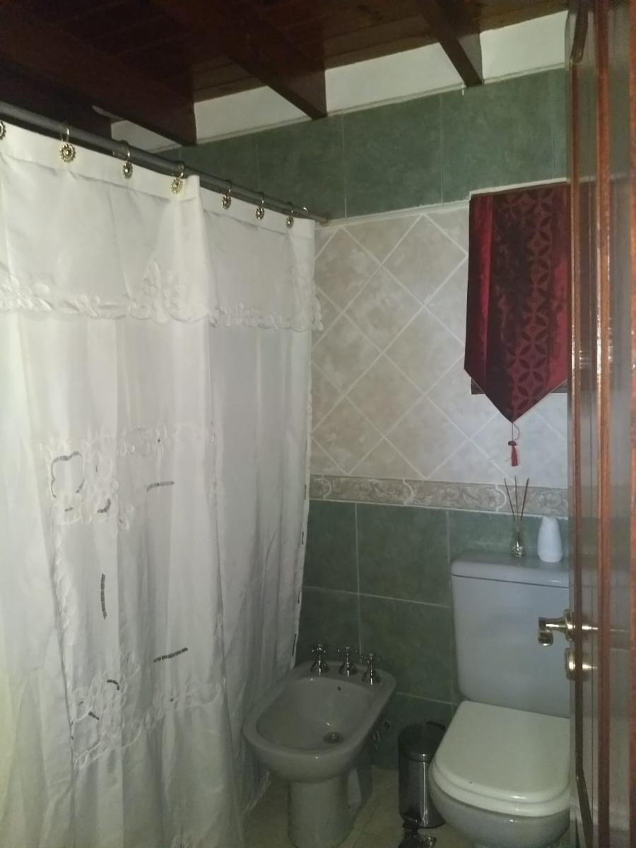 Hermosa casa con 5 dormitorios en Moreno Sur. — foto 12